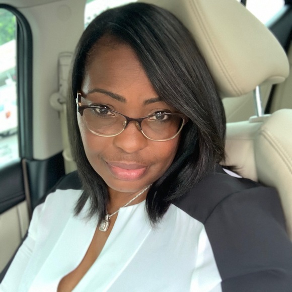 Meet your Posher, Bee - Picture 7 of 7